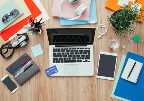 stockfresh_7725590_business-desktop-with-credit-card_sizeXL-1